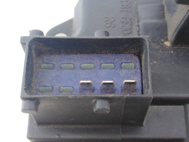 Recambio de cerradura puerta delantera derecha para opel vivaro referencia OEM IAM 82000042171 91166234 E2-B6-10-2