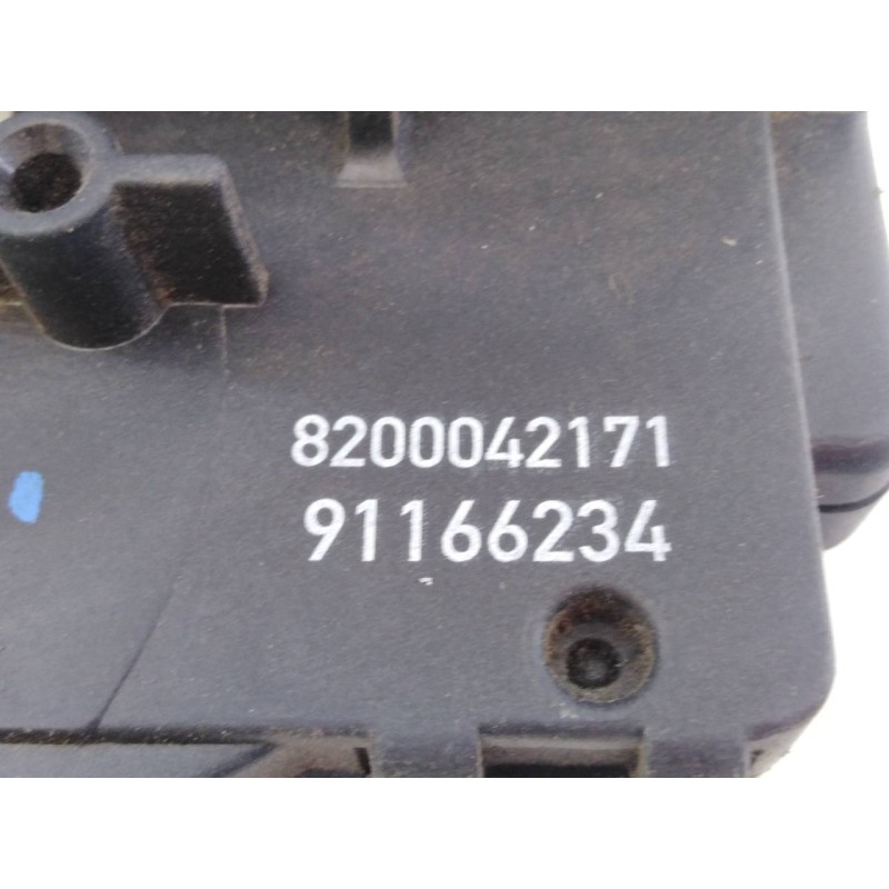 Recambio de cerradura puerta delantera derecha para opel vivaro referencia OEM IAM 82000042171 91166234 E2-B6-10-2