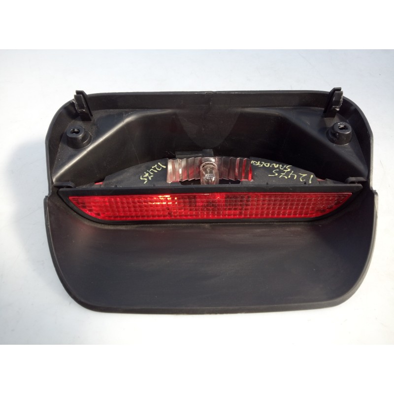 Recambio de luz central de freno para dacia sandero stepway comfort referencia OEM IAM   E1-A1-43-1