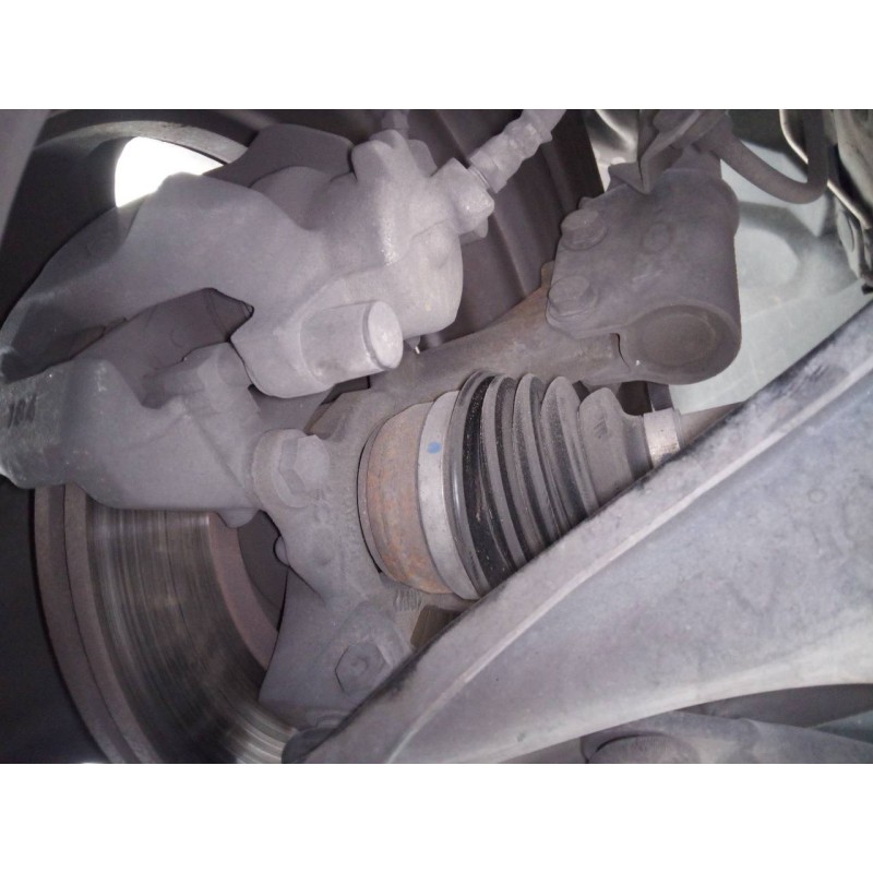 Recambio de mangueta delantera derecha para dacia sandero stepway comfort referencia OEM IAM   