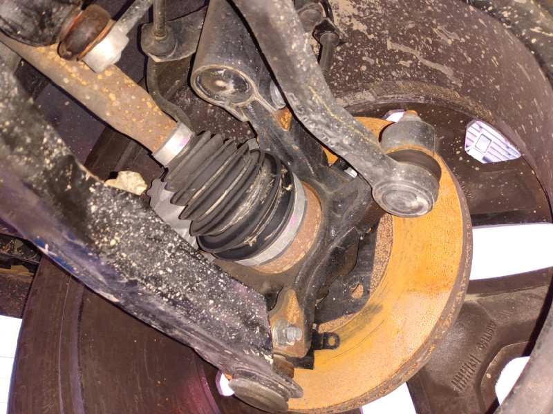 Recambio de mangueta delantera derecha para renault captur xmod referencia OEM IAM   