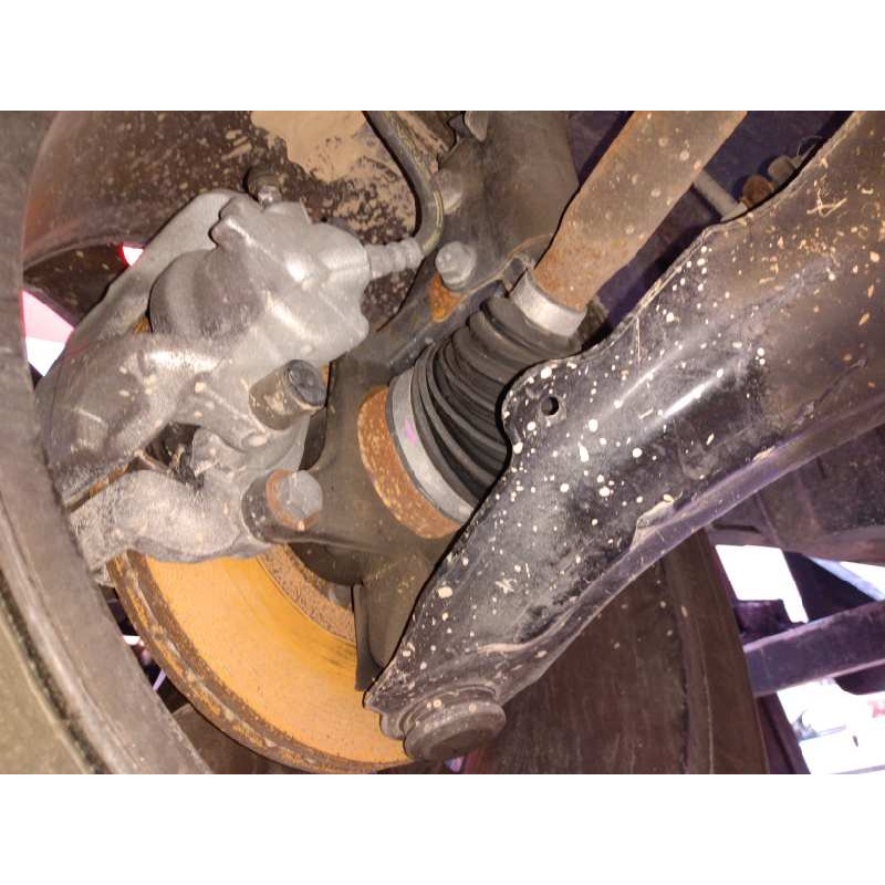 Recambio de mangueta delantera derecha para renault captur xmod referencia OEM IAM   