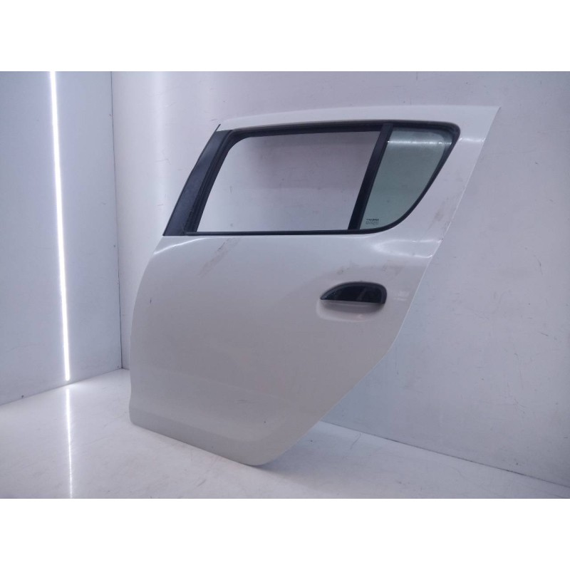 Recambio de puerta trasera izquierda para dacia sandero stepway comfort referencia OEM IAM   E4-B3-16