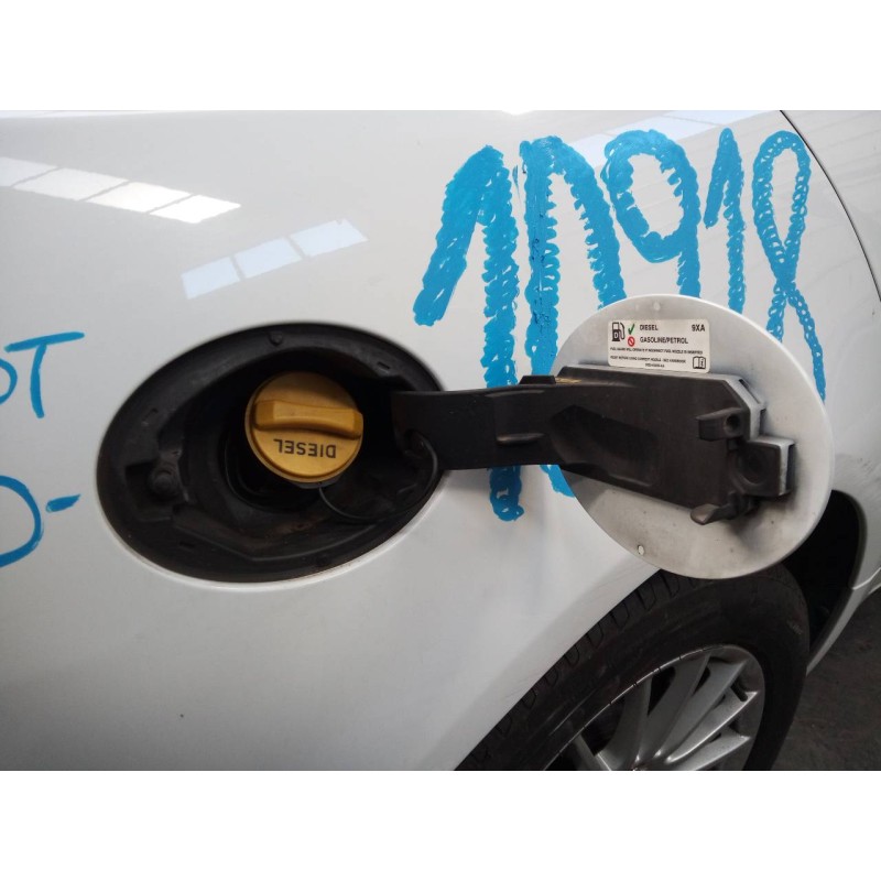Recambio de tapa exterior combustible para jaguar xf 2.2 diesel luxury referencia OEM IAM   
