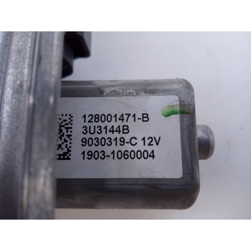 Recambio de elevalunas delantero derecho para renault clio iv limited referencia OEM IAM 128001471B 3U3144B E1-A1-44-1