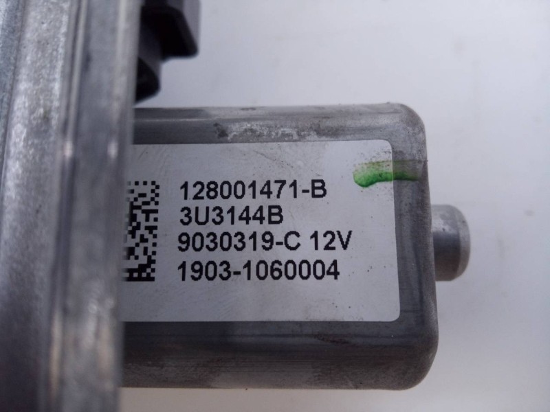 Recambio de elevalunas delantero derecho para renault clio iv limited referencia OEM IAM 128001471B 3U3144B E1-A1-44-1