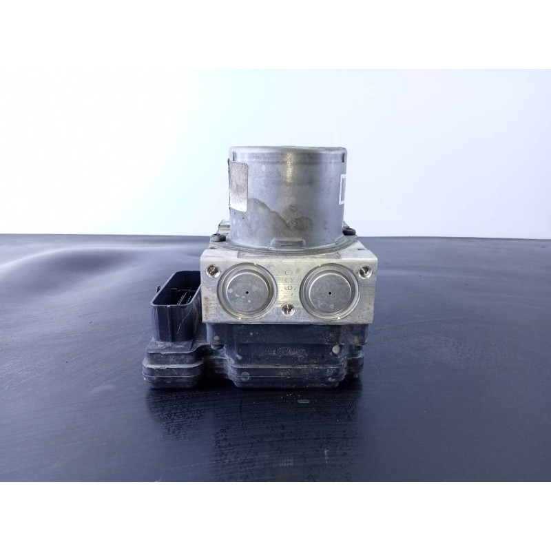 Recambio de abs para kia cee´d drive referencia OEM IAM 58920A2210 A258920500 P3-B8-28-3