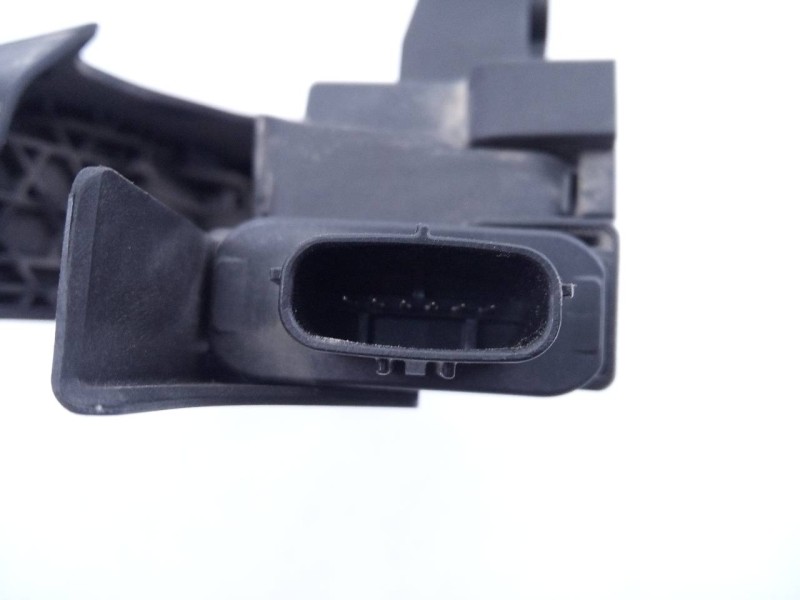 Recambio de pedal acelerador para kia sportage business 2wd referencia OEM IAM B1000  E2-B5-49-1
