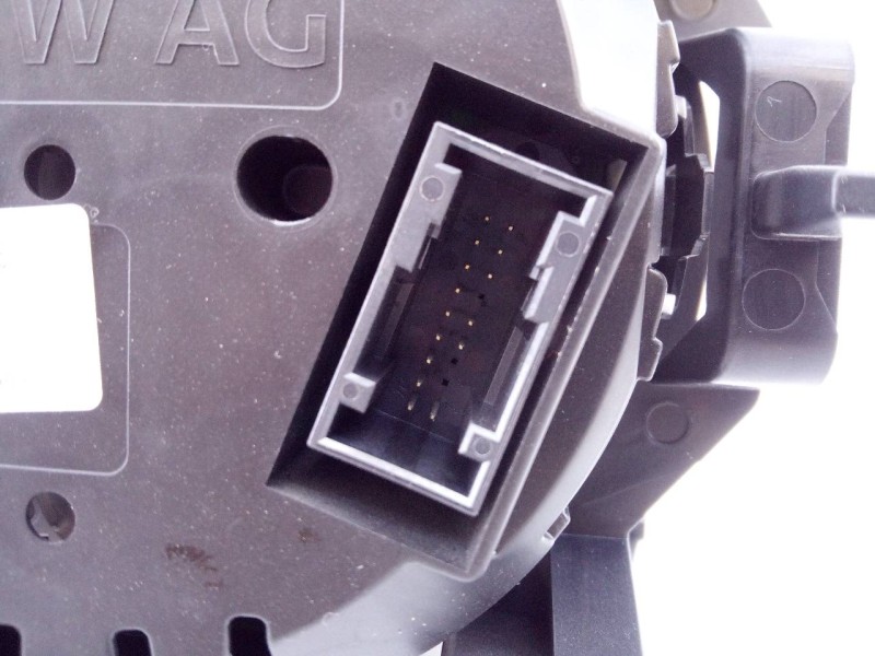 Recambio de cuadro instrumentos para volkswagen passat lim. (3g2) advance bmt referencia OEM IAM 3G0920741  E2-A1-28-3