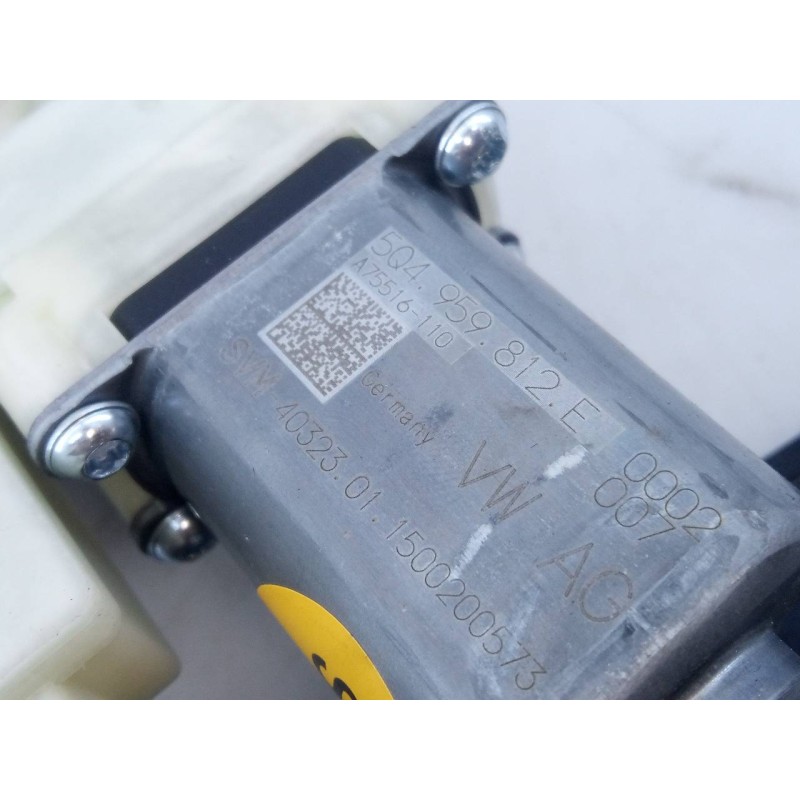 Recambio de elevalunas trasero izquierdo para volkswagen passat lim. (3g2) advance bmt referencia OEM IAM 5Q4959812E  E1-B6-48-2