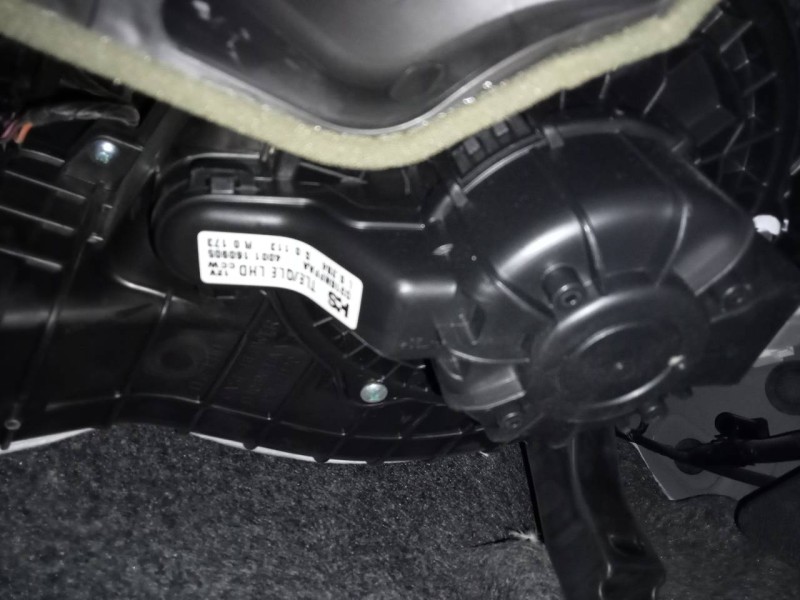Recambio de ventilador calefaccion para kia sportage business 2wd referencia OEM IAM 4001160905  