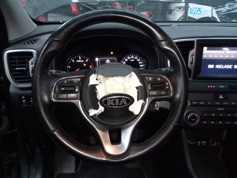 Recambio de volante para kia sportage business 2wd referencia OEM IAM   
