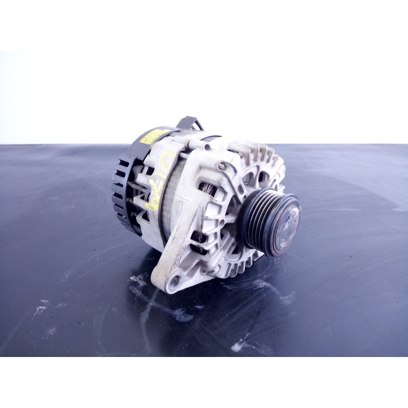 Recambio de alternador para kia cee´d drive referencia OEM IAM 373002A850 2611067 P3-A4-8-4