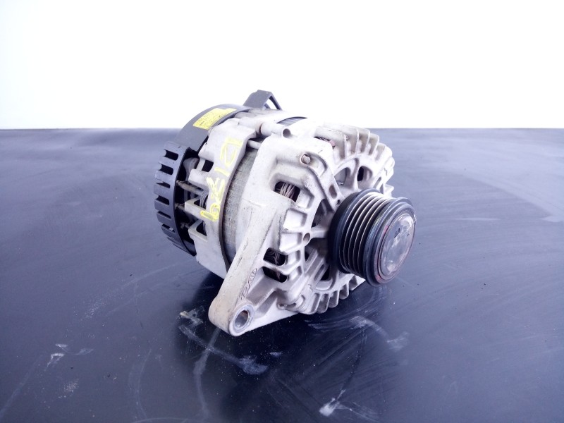 Recambio de alternador para kia cee´d drive referencia OEM IAM 373002A850 2611067 P3-A4-8-4
