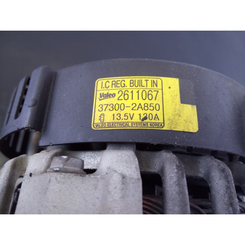 Recambio de alternador para kia cee´d drive referencia OEM IAM 373002A850 2611067 P3-A4-8-4