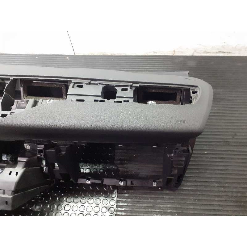 Recambio de salpicadero para citroën c5 berlina exclusive referencia OEM IAM 8231T7 9682177977 P2-A2-21