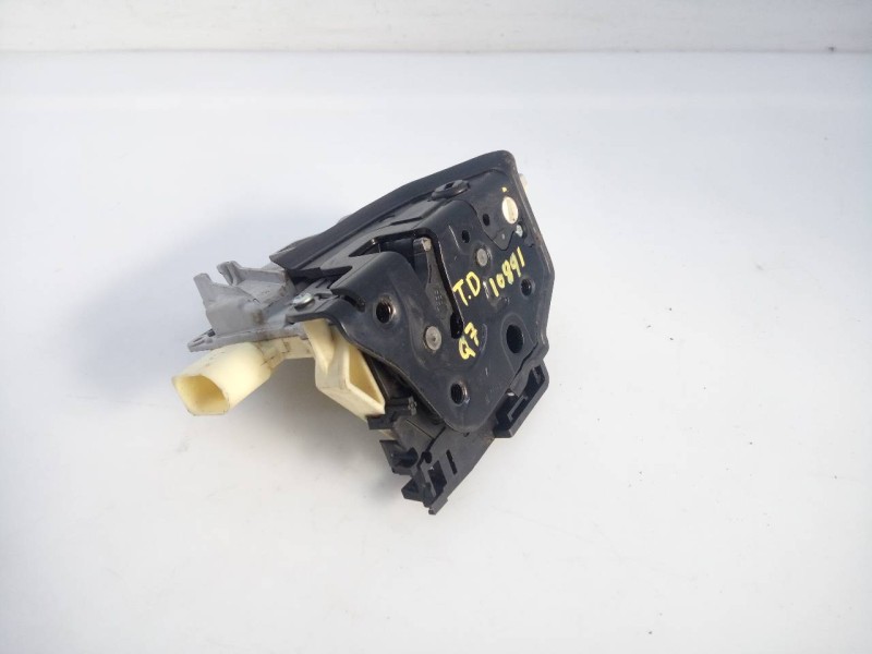 Recambio de cerradura puerta trasera derecha para audi q7 (4l) 3.0 tdi referencia OEM IAM CZ3C4839016A  E1-B6-39-2