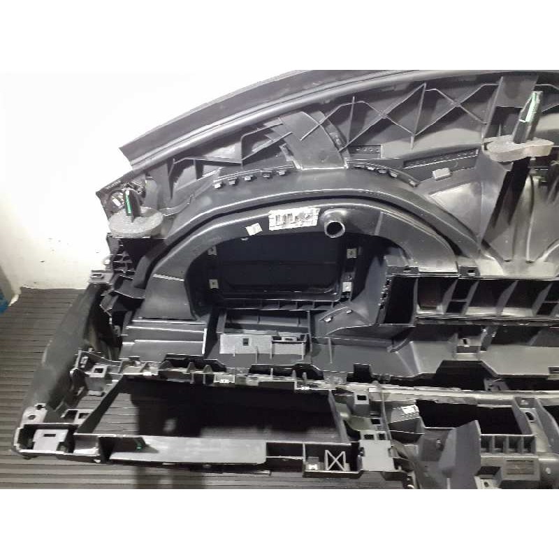 Recambio de salpicadero para citroën c5 berlina exclusive referencia OEM IAM 8231T7 9682177977 P2-A2-21