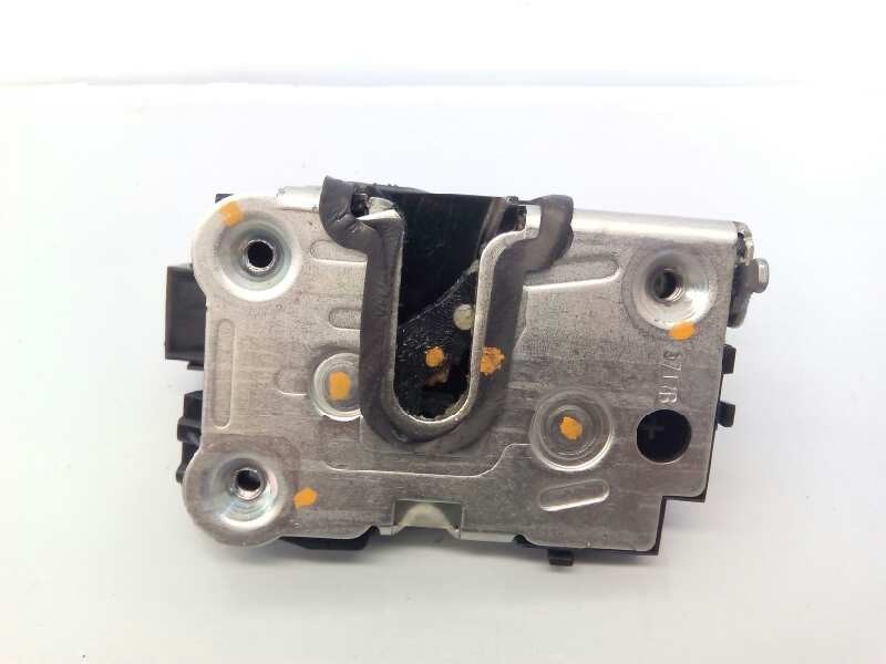 Recambio de cerradura puerta trasera derecha para dacia duster laureate 4x2 referencia OEM IAM   E1-A1-4-3