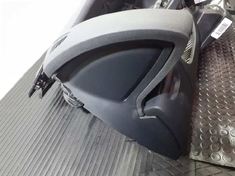 Recambio de salpicadero para citroën c5 berlina exclusive referencia OEM IAM 8231T7 9682177977 P2-A2-21