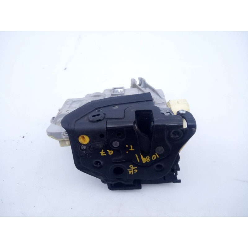 Recambio de cerradura puerta trasera izquierda para audi q7 (4l) 3.0 tdi referencia OEM IAM CZ3C4B39015A  E1-B6-38-2