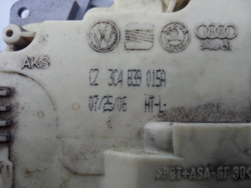 Recambio de cerradura puerta trasera izquierda para audi q7 (4l) 3.0 tdi referencia OEM IAM CZ3C4B39015A  E1-B6-38-2