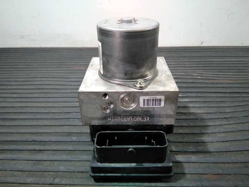 Recambio de abs para volkswagen passat variant (365) edition bluemotion referencia OEM IAM 3AA614109AQ 17654081 P3-A8-18-4