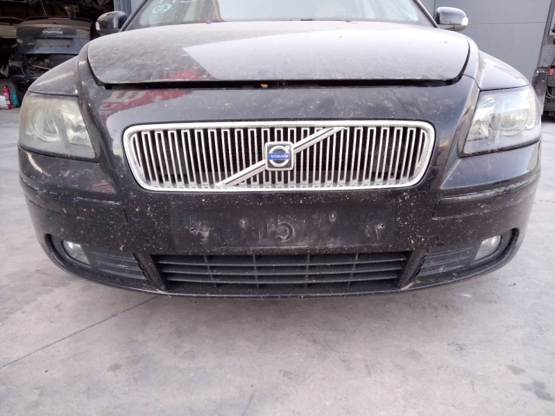 Recambio de paragolpes delantero para volvo v50 familiar 2.0 d kinetic referencia OEM IAM   