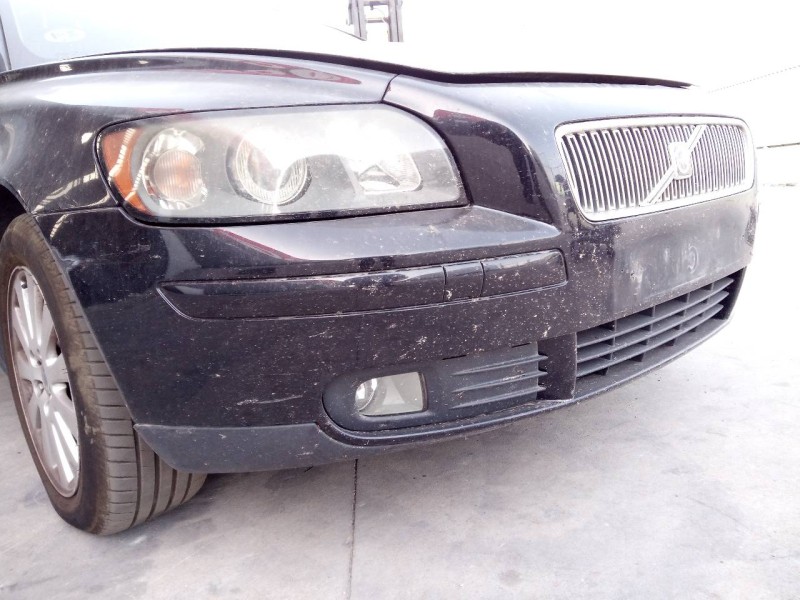 Recambio de paragolpes delantero para volvo v50 familiar 2.0 d kinetic referencia OEM IAM   