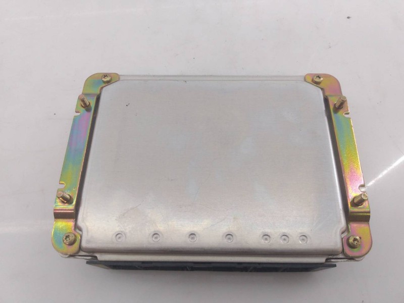 Recambio de centralita motor uce para nissan terrano/terrano.ii (r20) sport referencia OEM IAM 0281011040 237107F469 E3-B4-13-4