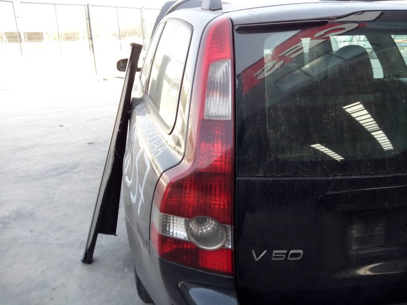Recambio de piloto trasero izquierdo para volvo v50 familiar 2.0 d kinetic referencia OEM IAM   