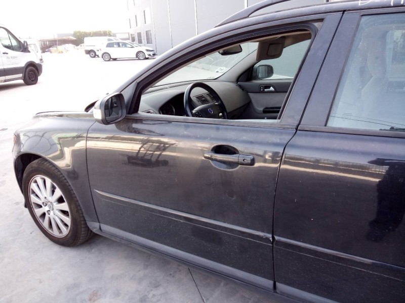 Recambio de puerta delantera izquierda para volvo v50 familiar 2.0 d kinetic referencia OEM IAM   