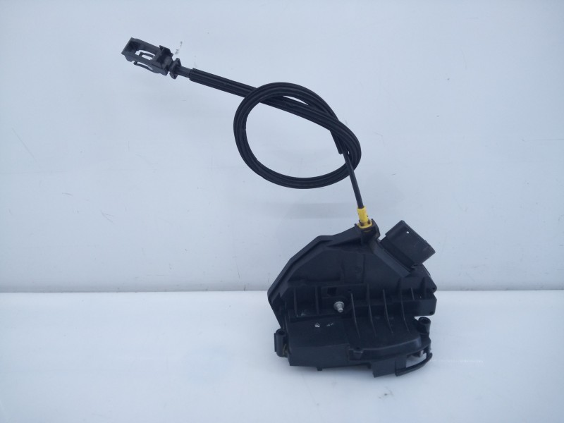 Recambio de cerradura puerta trasera derecha para ford c-max trend referencia OEM IAM 40744138844143  E2- B3-9-2