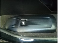 MANDO ELEVALUNAS DELANTERO DERECHO 