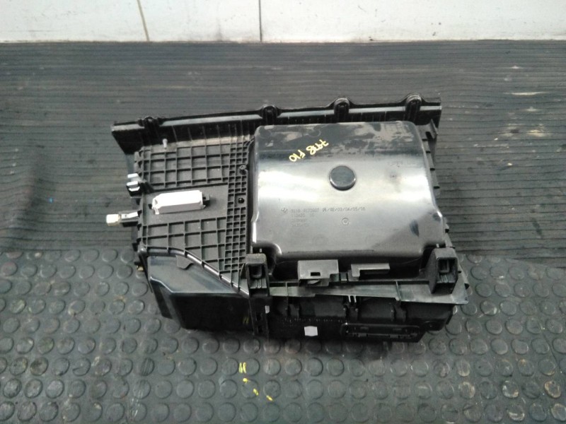 Recambio de guantera para bmw serie 5 lim. (f10) 520d referencia OEM IAM 51169173907  