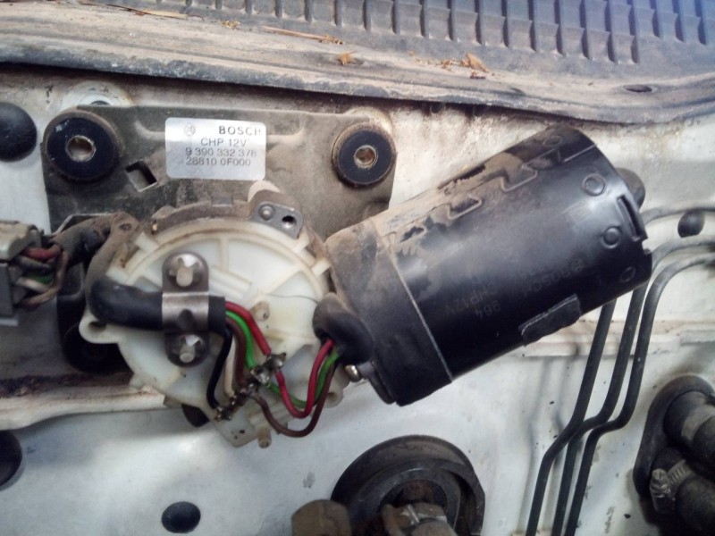 Recambio de motor limpia delantero para nissan terrano/terrano.ii (r20) sport referencia OEM IAM 9390332384  