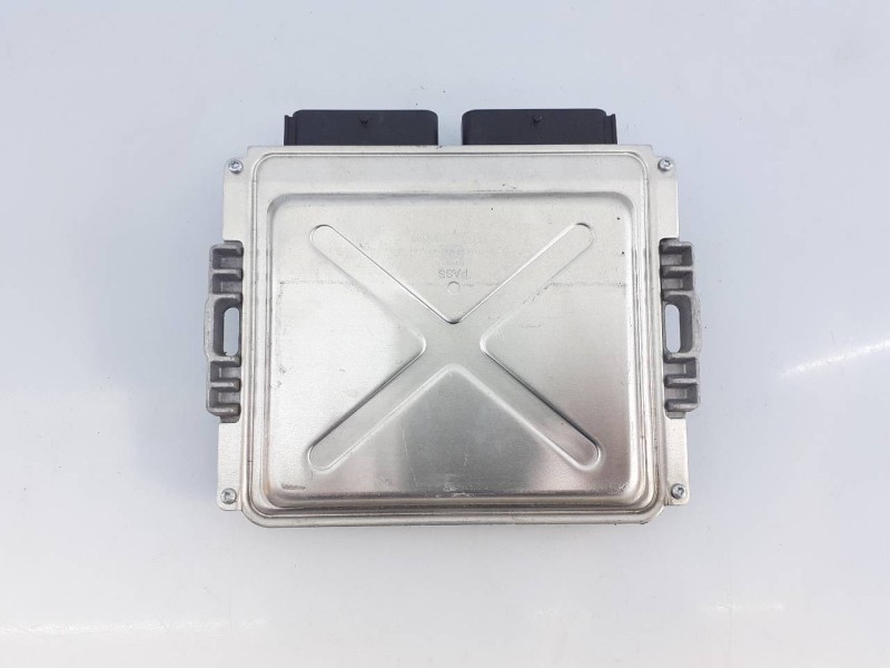 Recambio de centralita motor uce para dacia dokker express ambiance referencia OEM IAM 616000400 RE360082G54 E2-A1-37-5