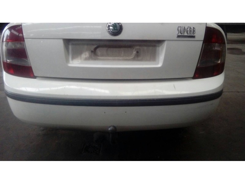 Recambio de paragolpes trasero para skoda superb (3u4) comfort referencia OEM IAM   