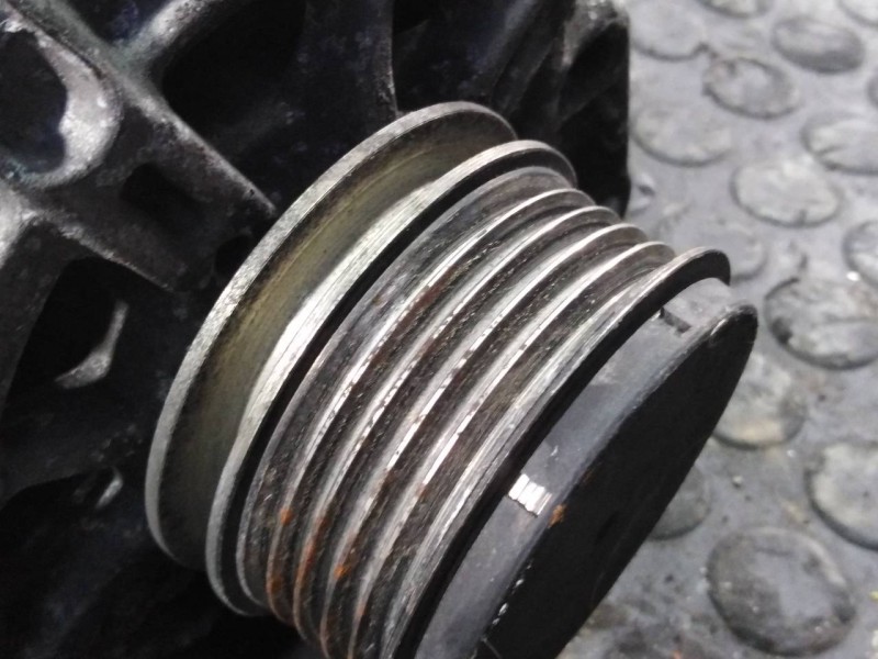 Recambio de alternador para kia cee´d emotion referencia OEM IAM 373002A600  P3-B5-15-1