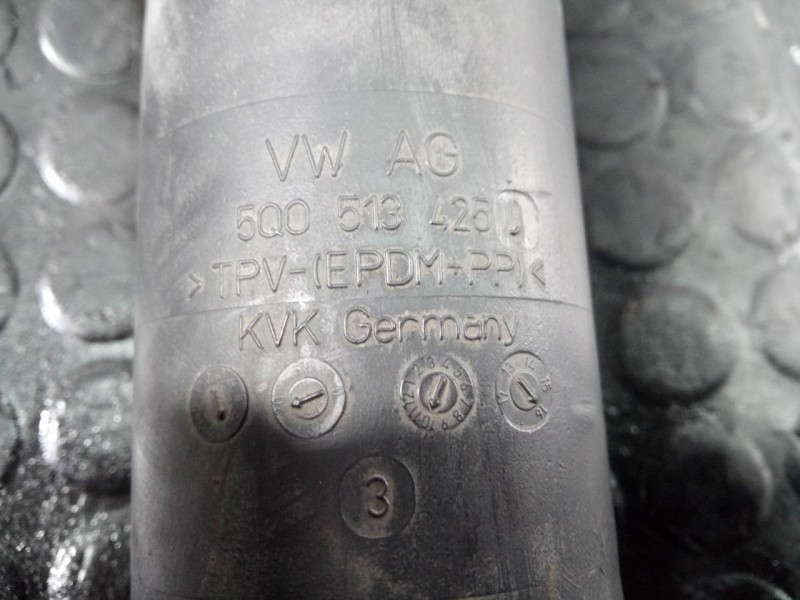 Recambio de amortiguador trasero derecho para volkswagen tiguan sport 4motion bmt referencia OEM IAM 5Q0513425P1-B4-29  P1-B4-30