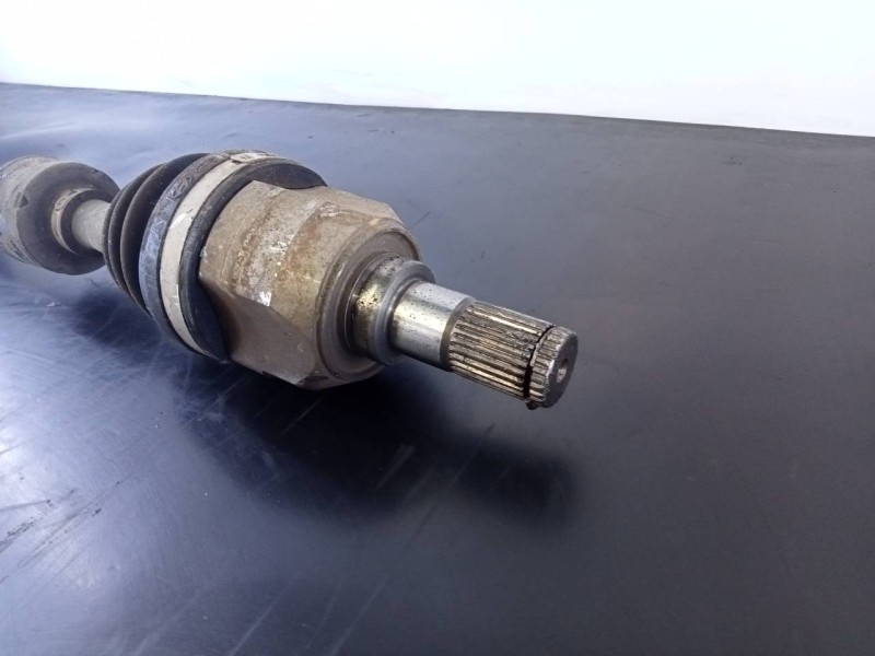 Recambio de transmision delantera izquierda para kia cee´d drive referencia OEM IAM 4950046000  P1-B6-23