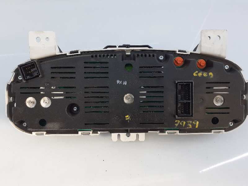 Recambio de cuadro instrumentos para kia cee´d emotion referencia OEM IAM 940241H151  E3-A3-23-2