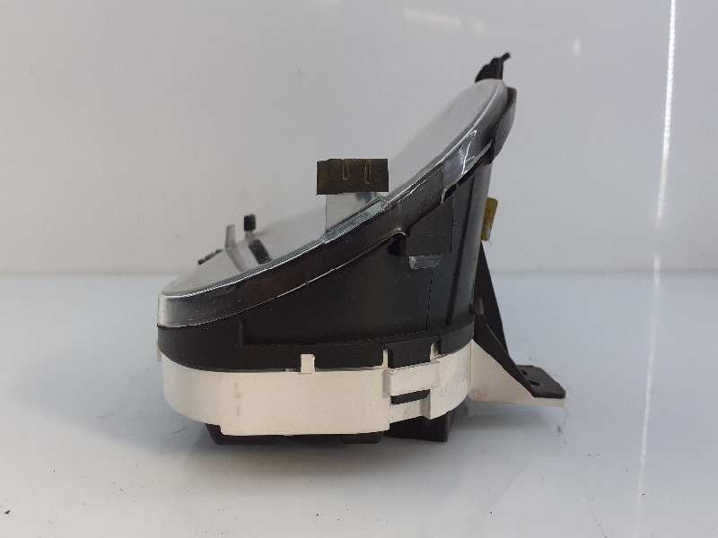 Recambio de cuadro instrumentos para kia cee´d emotion referencia OEM IAM 940241H151  E3-A3-23-2