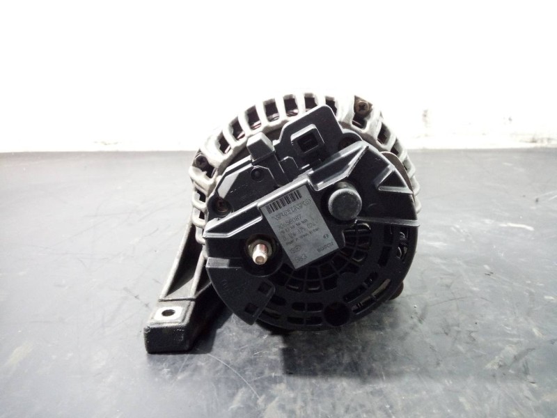 Recambio de alternador para volvo xc90 d5 referencia OEM IAM 30658087 0124625024 P3-B6-14-1