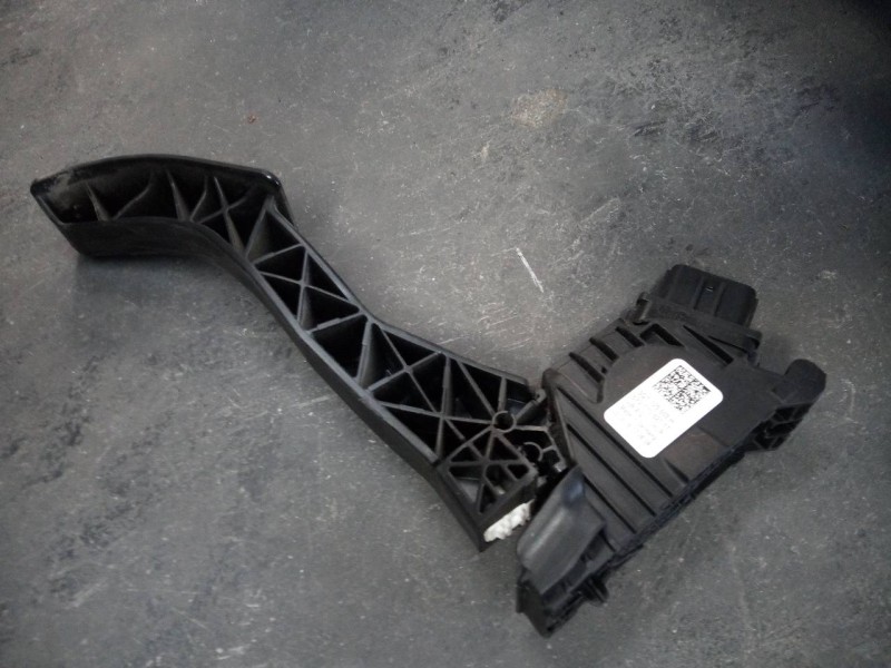 Recambio de pedal acelerador para audi a3 cabrio (8ve) design edition referencia OEM IAM 5Q1723503H 6PV01062111 