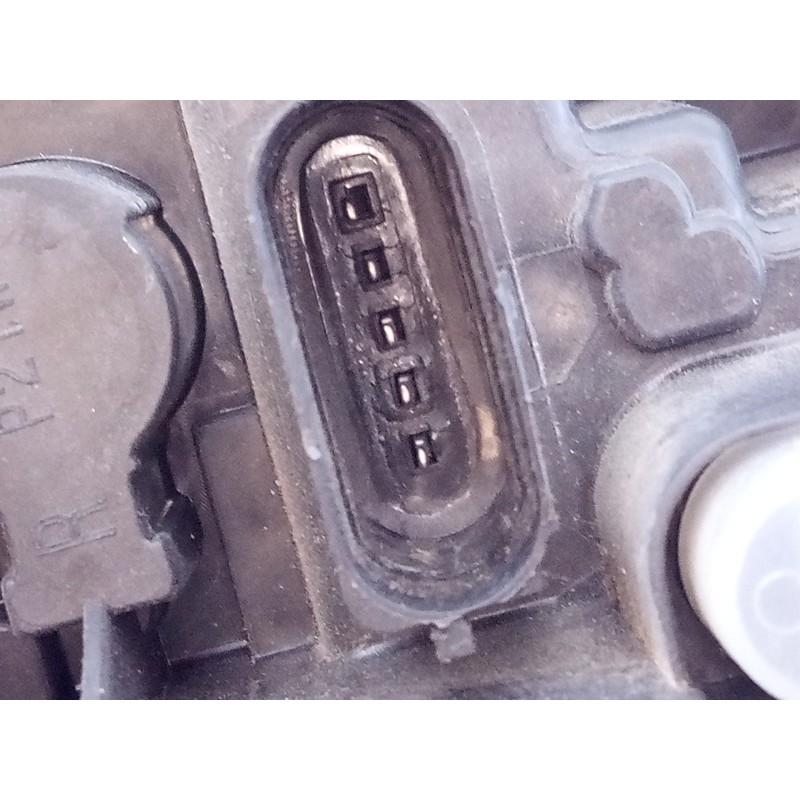 Recambio de piloto trasero derecho para audi a4 berlina (8w2) sport edition referencia OEM IAM 8W5945070A 2SK012248 E1-B6-45-2