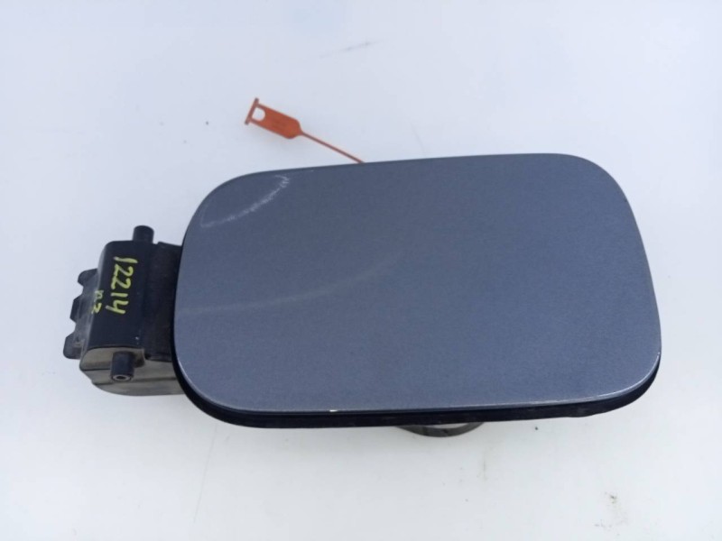 Recambio de tapa exterior combustible para audi a3 cabrio (8ve) design edition referencia OEM IAM 8V7809906  E1-B6-51-1