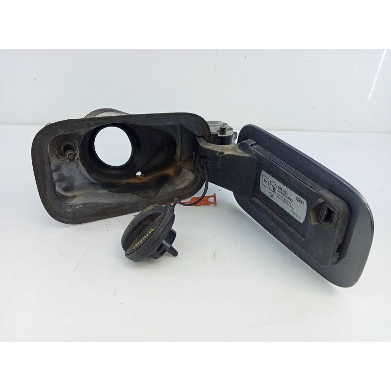 Recambio de tapa exterior combustible para audi a3 cabrio (8ve) design edition referencia OEM IAM 8V7809906  E1-B6-51-1