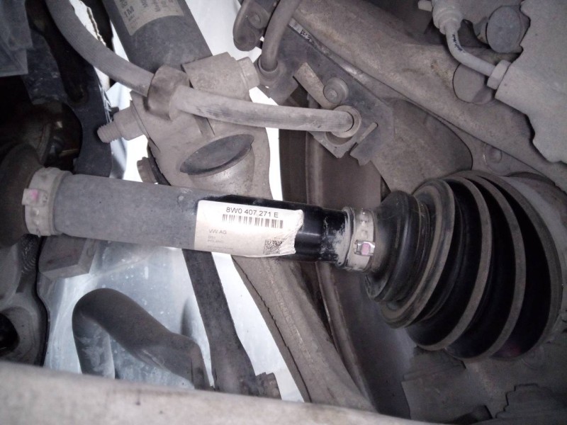 Recambio de transmision delantera derecha para audi a4 berlina (8w2) sport edition referencia OEM IAM 8W0407271E  