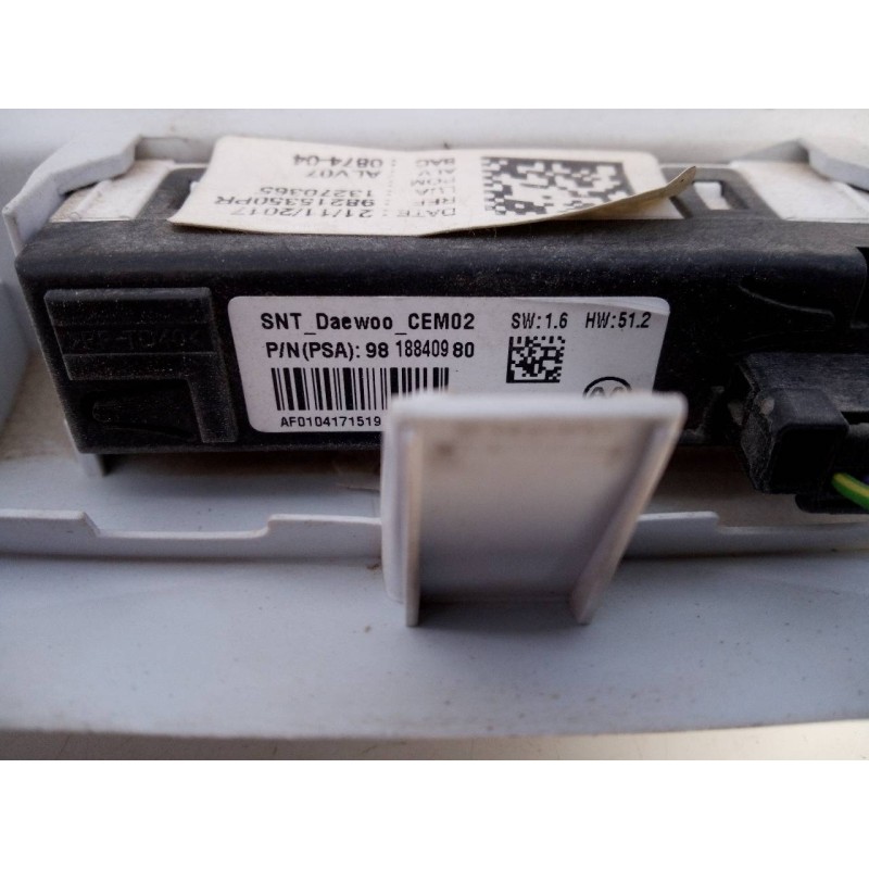 Recambio de luz interior para peugeot 308 active referencia OEM IAM 9818840990  E3-B2-39-1